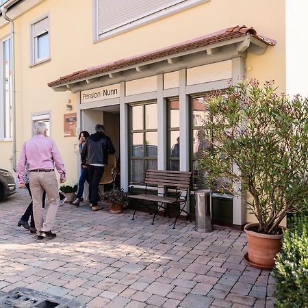 Domizil Nunn Hotel Escherndorf Ngoại thất bức ảnh