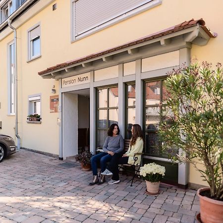 Domizil Nunn Hotel Escherndorf Ngoại thất bức ảnh